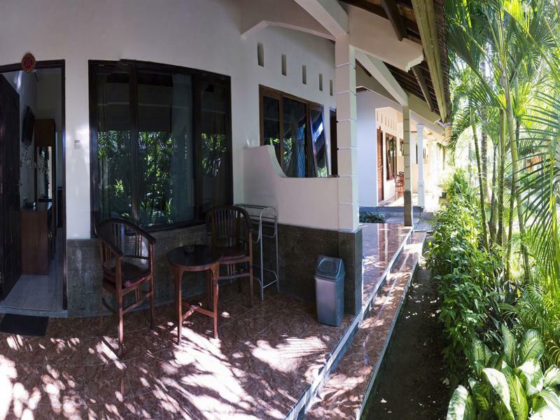 Segara Anak Bungalow & Restaurant Kuta  Экстерьер фото