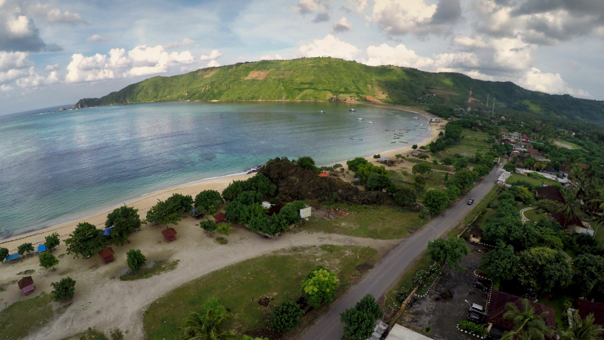 Segara Anak Bungalow & Restaurant Kuta  Экстерьер фото