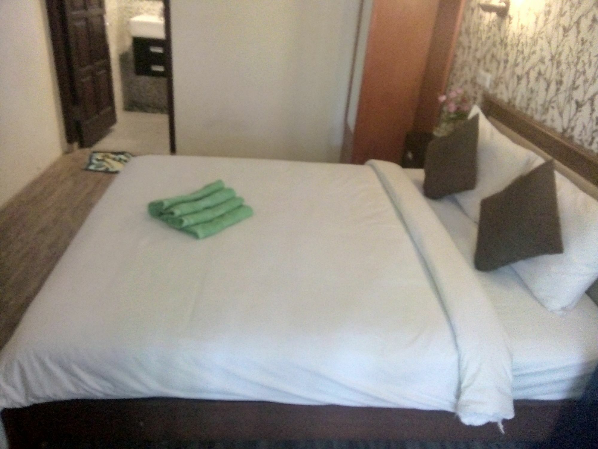 Segara Anak Bungalow & Restaurant Kuta  Экстерьер фото