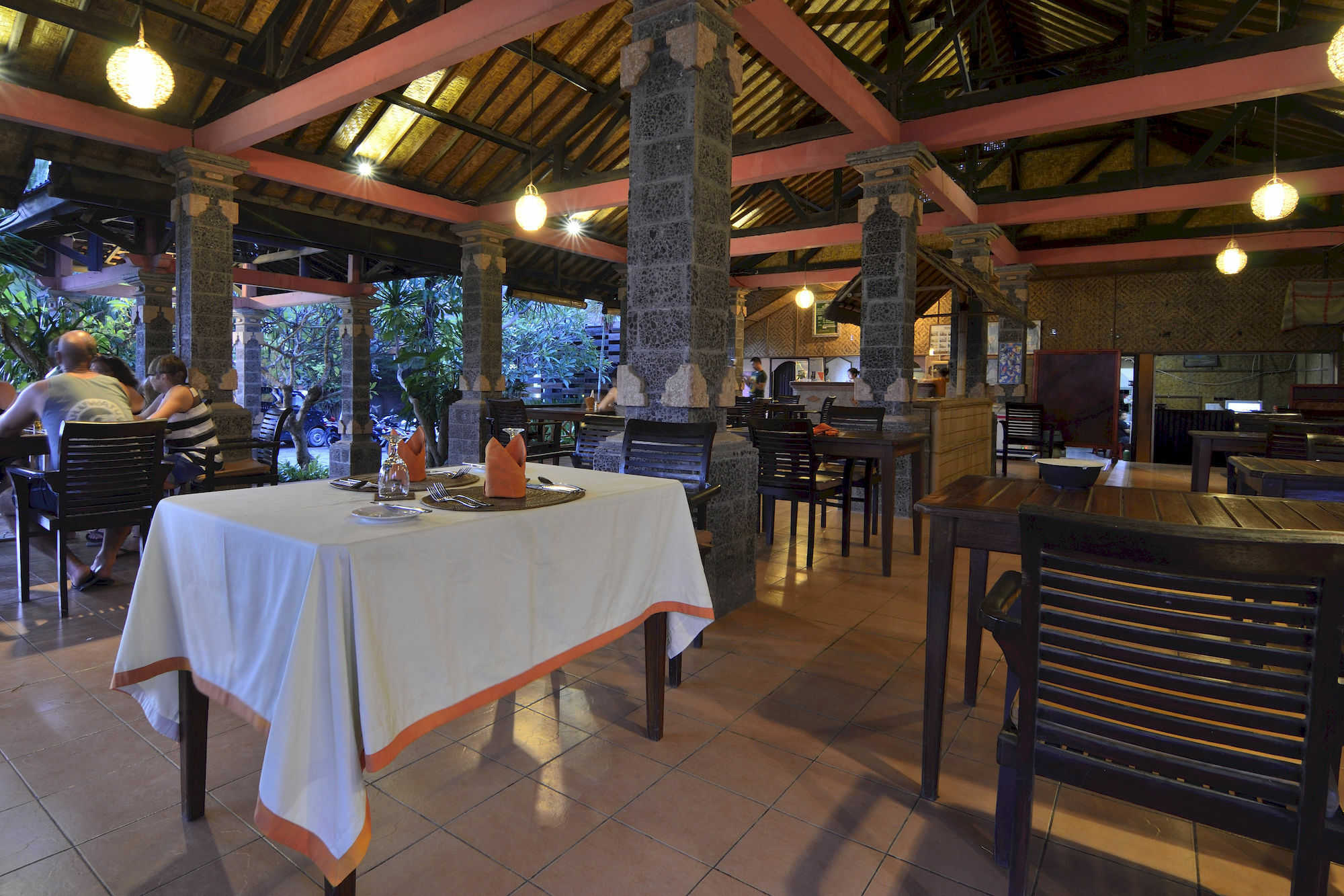 Segara Anak Bungalow & Restaurant Kuta  Экстерьер фото